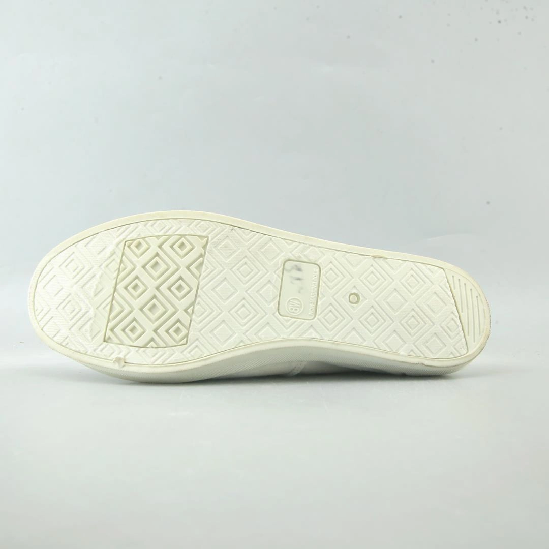 AMERICAN BRAND . classic styled shoe imagery