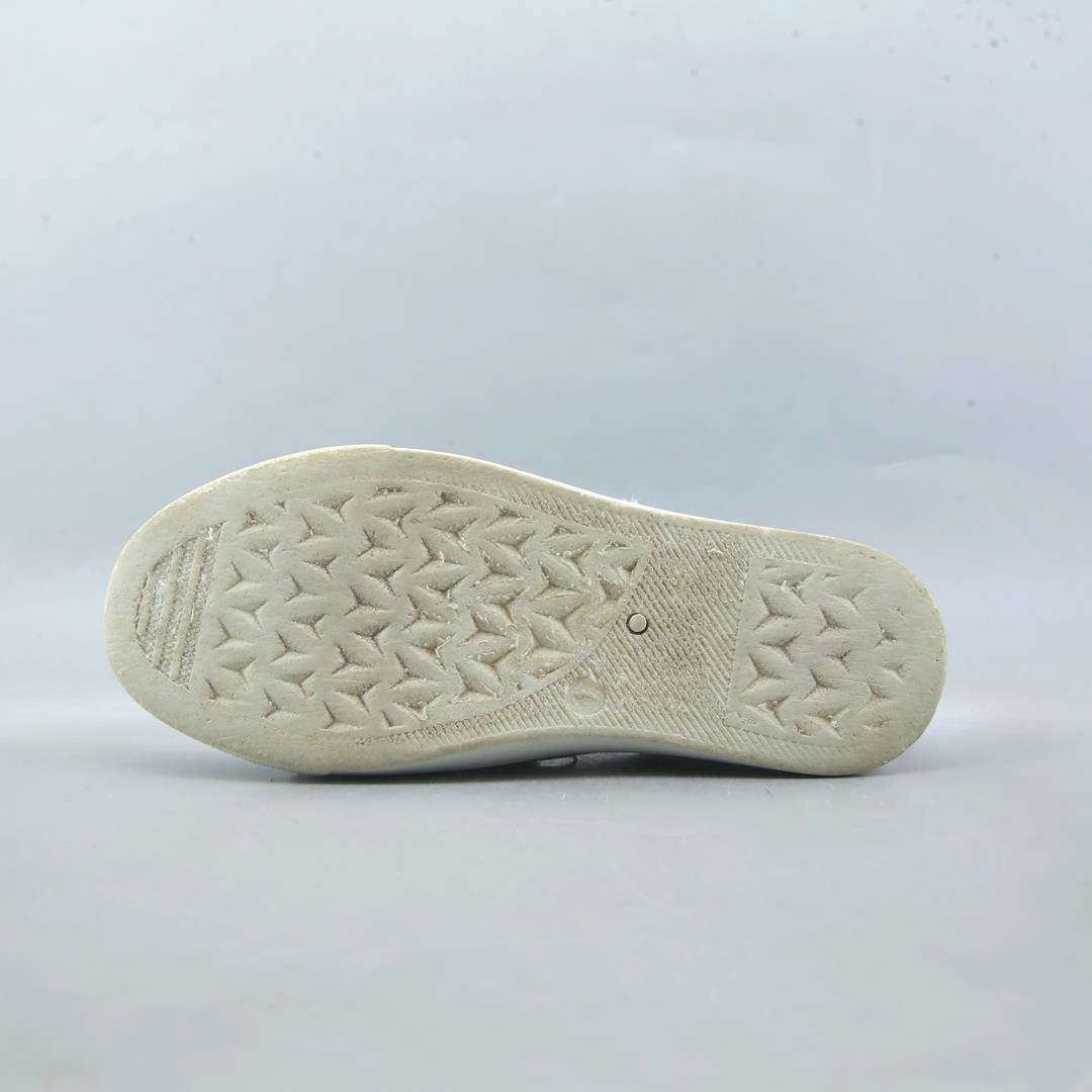 AMERICAN BRAND . classic styled shoe imagery