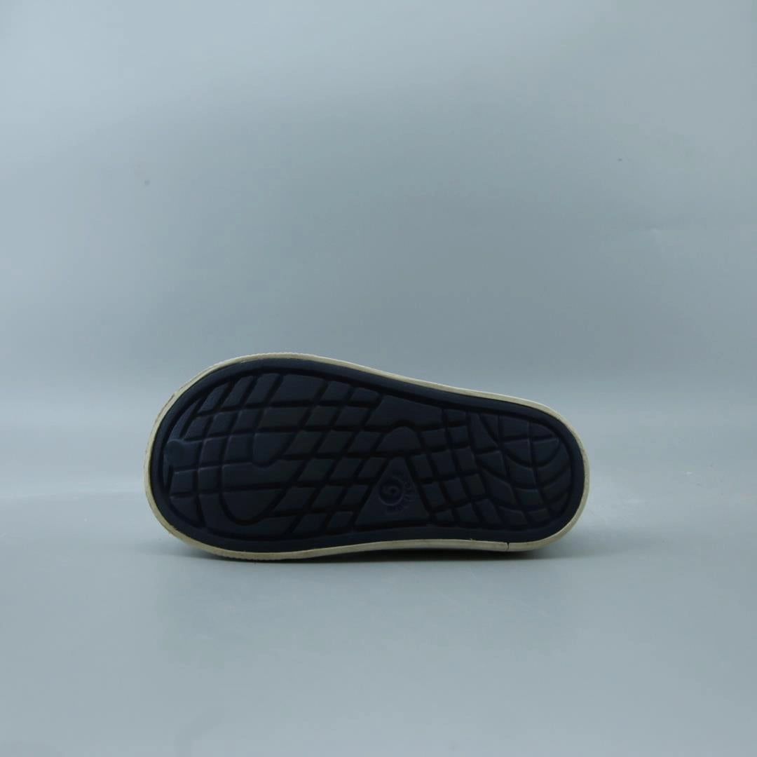 AMERICAN BRAND . classic styled shoe imagery