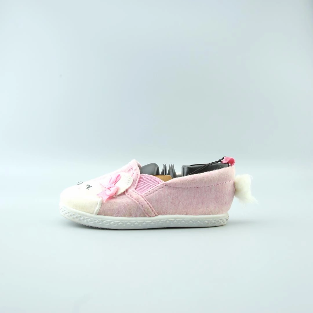 AMERICAN BRAND . classic styled shoe imagery