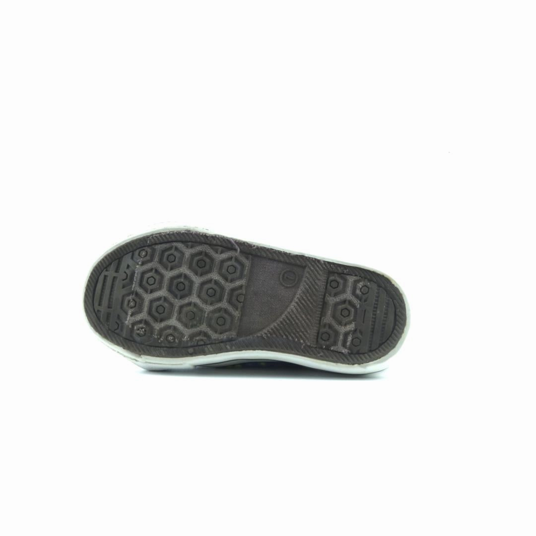 AMERICAN BRAND . classic styled shoe imagery