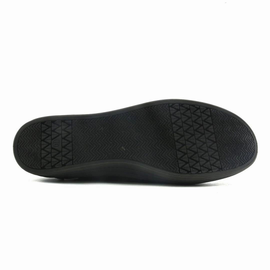 AMERICAN BRAND . classic styled shoe imagery