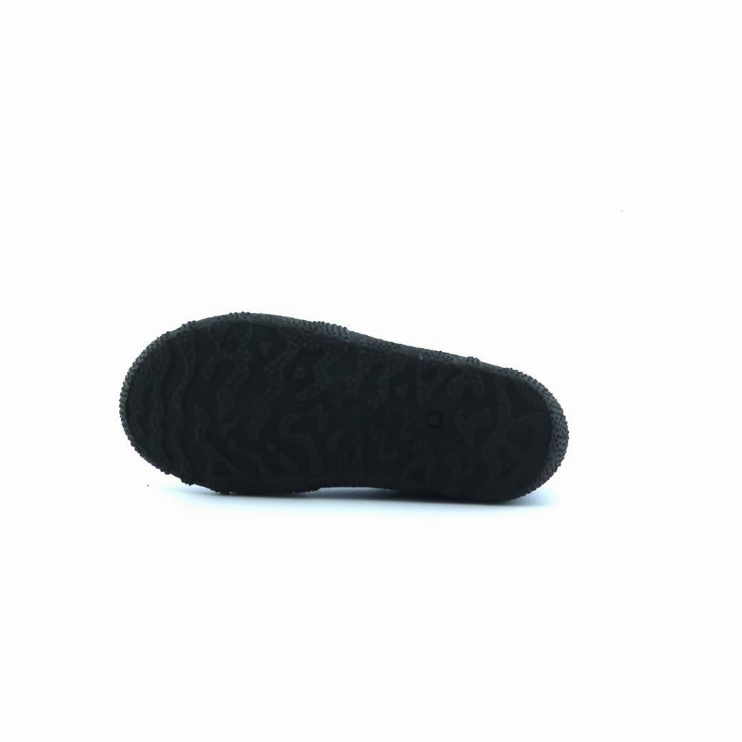 AMERICAN BRAND . classic styled shoe imagery