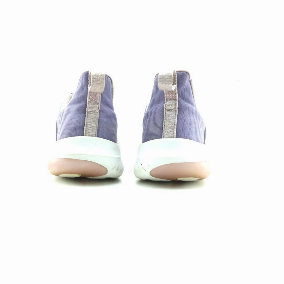 AMERICAN BRAND . classic styled shoe imagery