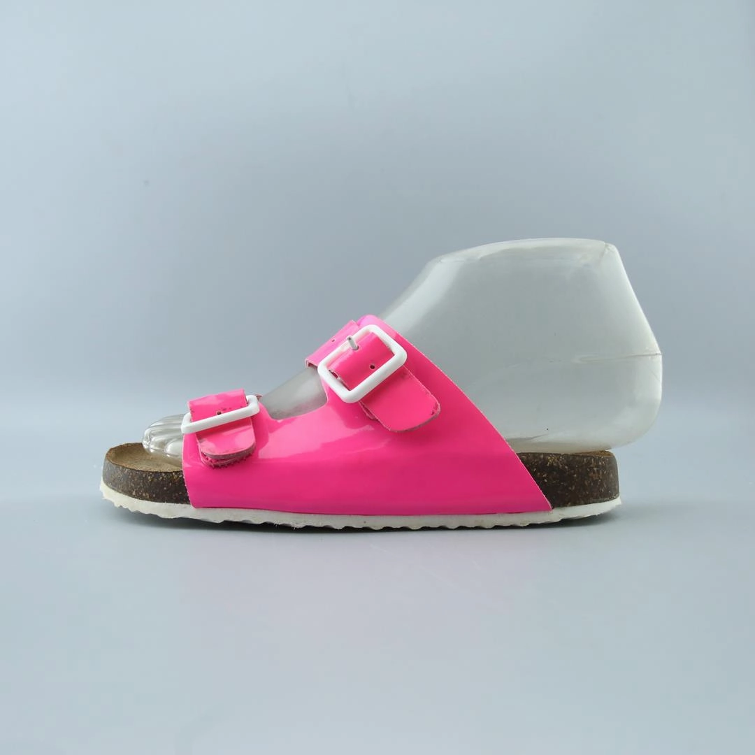 AMERICAN BRAND . classic styled shoe imagery
