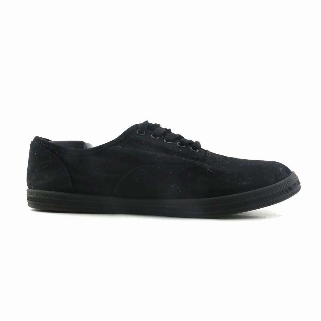 AMERICAN BRAND . classic styled shoe imagery