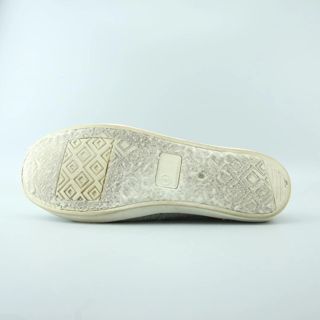 AMERICAN BRAND . classic styled shoe imagery