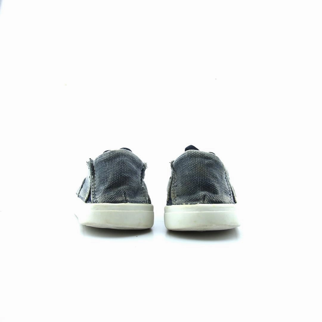AMERICAN BRAND . classic styled shoe imagery
