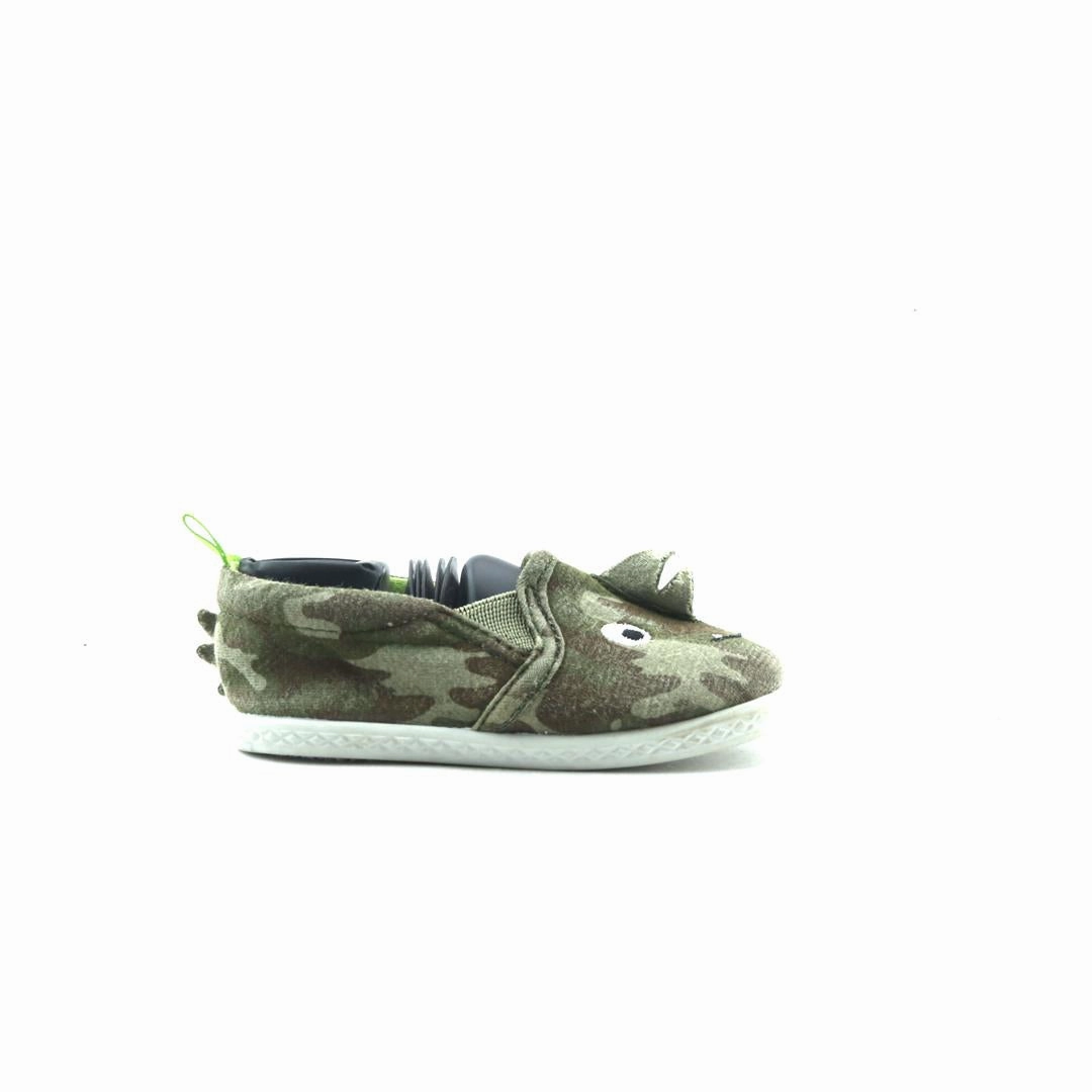 AMERICAN BRAND . classic styled shoe imagery