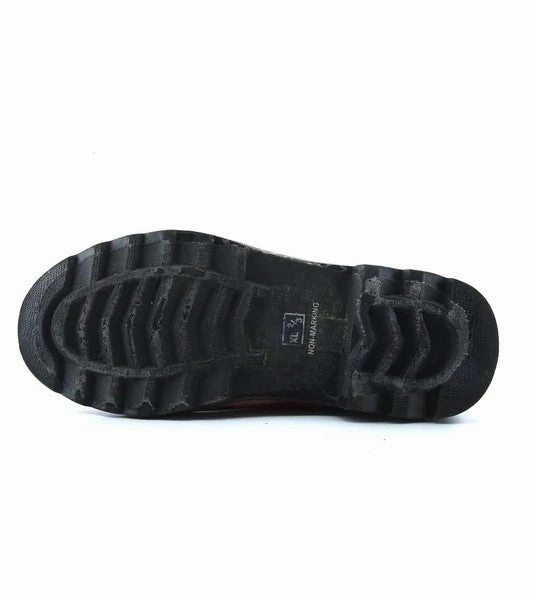 AMERICAN BRAND . classic styled shoe imagery