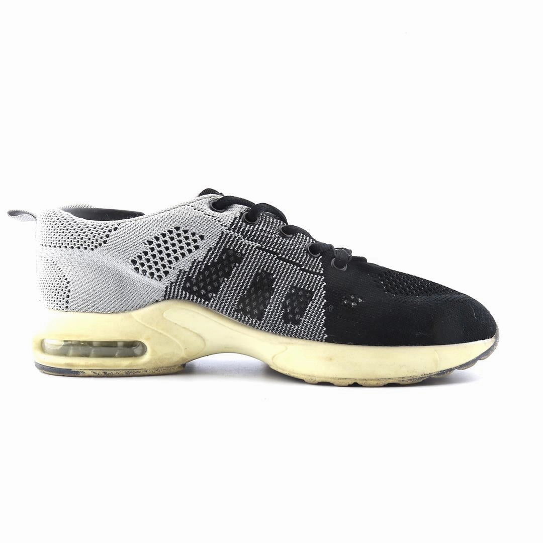 AMERICAN BRAND . classic styled shoe imagery