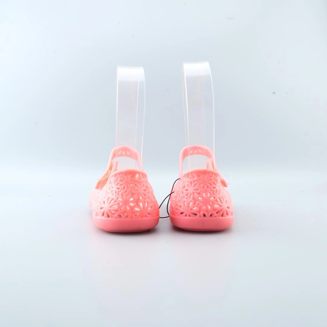 AMERICAN BRAND . classic styled shoe imagery