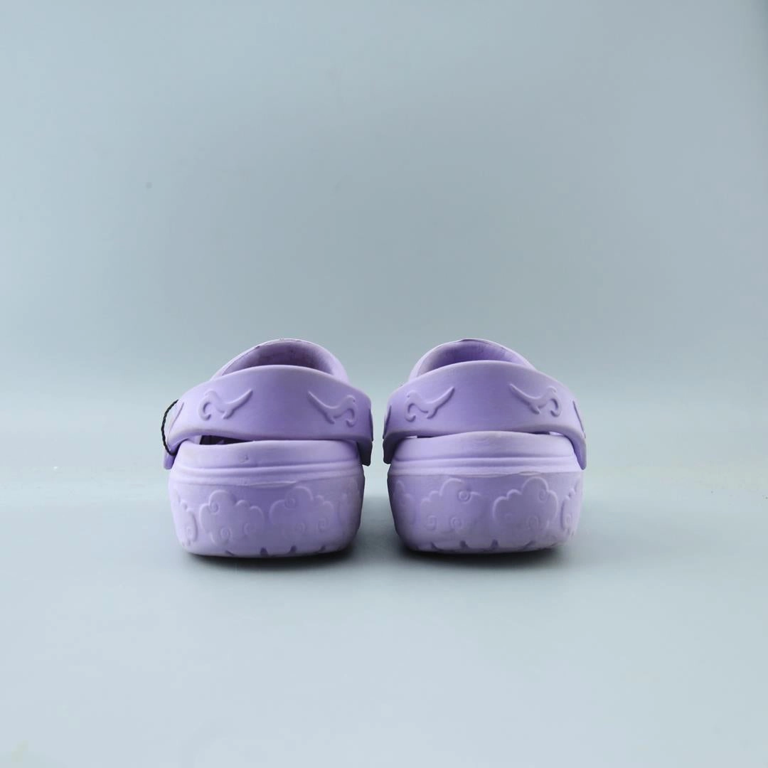 AMERICAN BRAND . classic styled shoe imagery