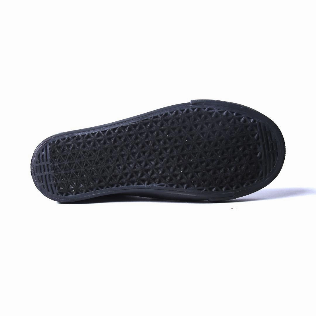 AMERICAN BRAND . classic styled shoe imagery