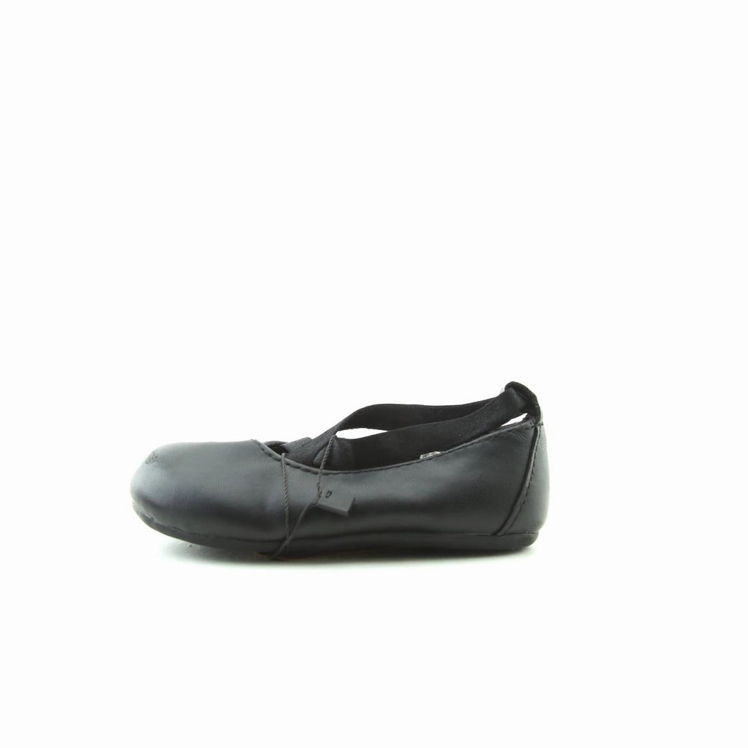 AMERICAN BRAND . classic styled shoe imagery