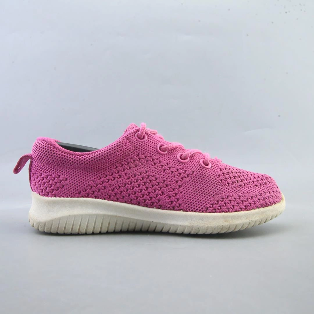 AMERICAN BRAND . classic styled shoe imagery