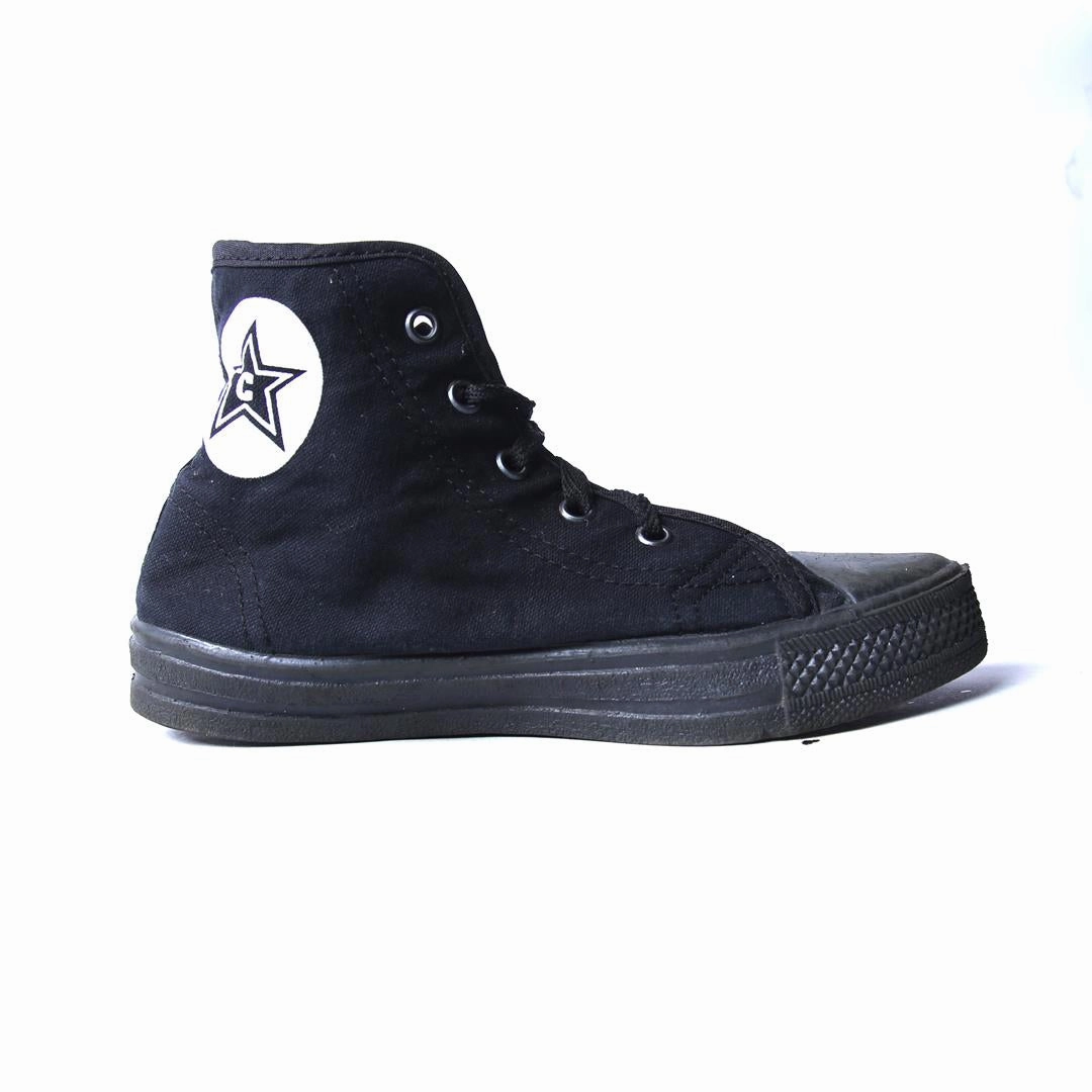 AMERICAN BRAND . classic styled shoe imagery
