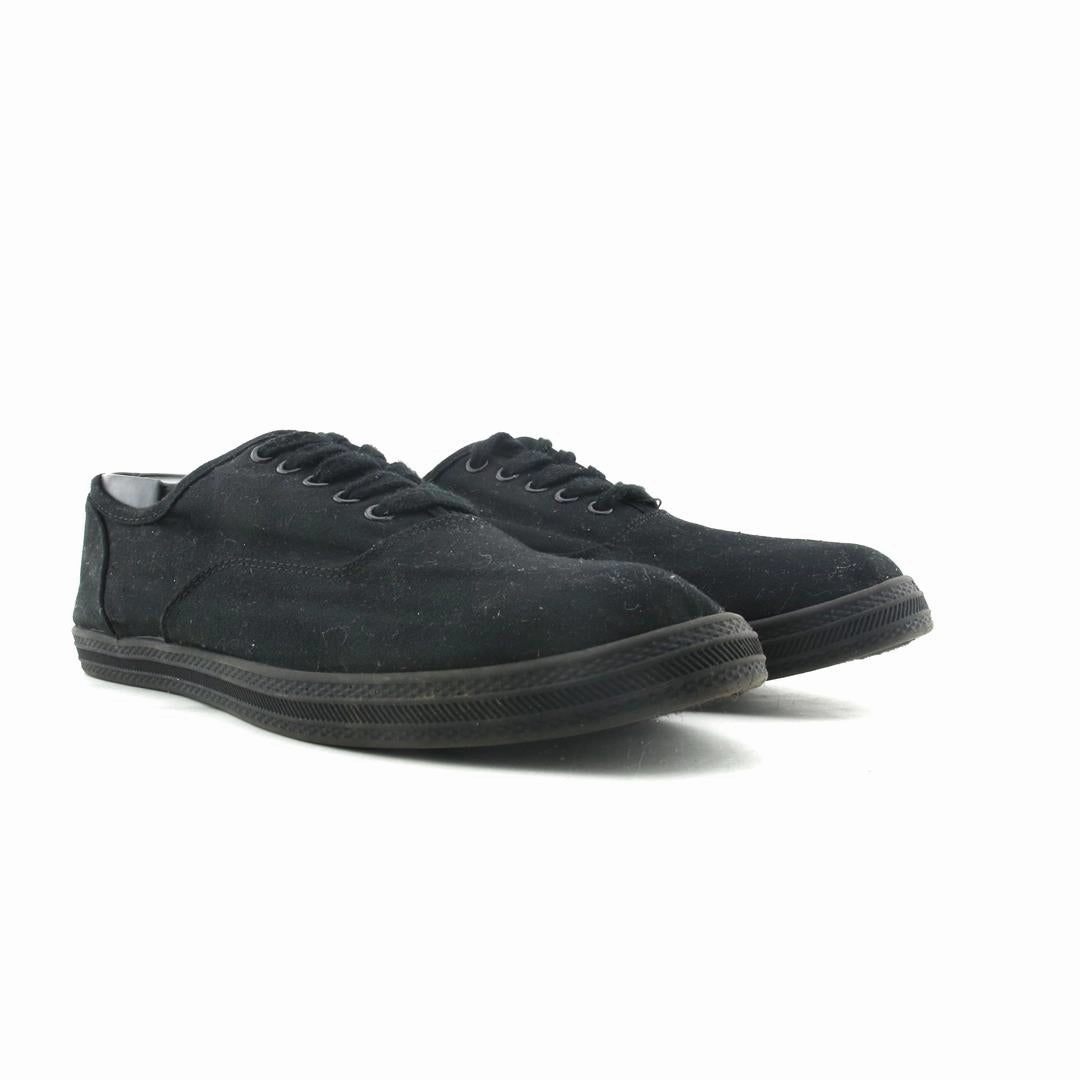 AMERICAN BRAND . classic styled shoe imagery
