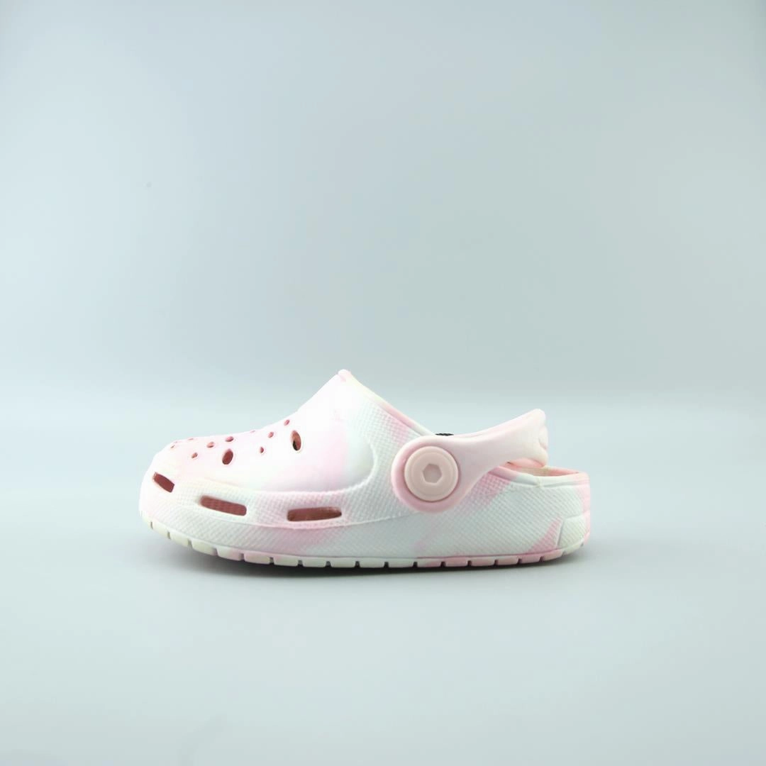 AMERICAN BRAND . classic styled shoe imagery