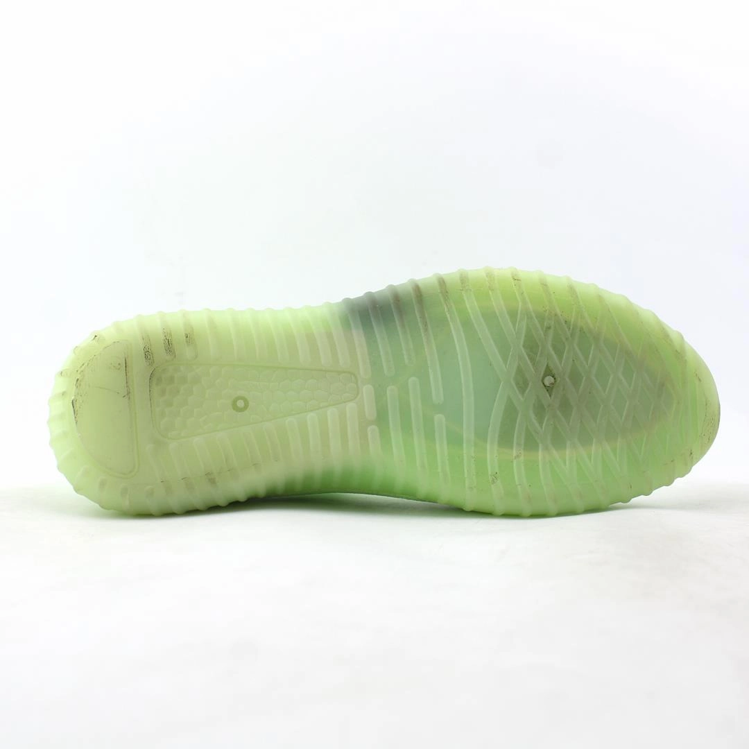 AMERICAN BRAND . classic styled shoe imagery
