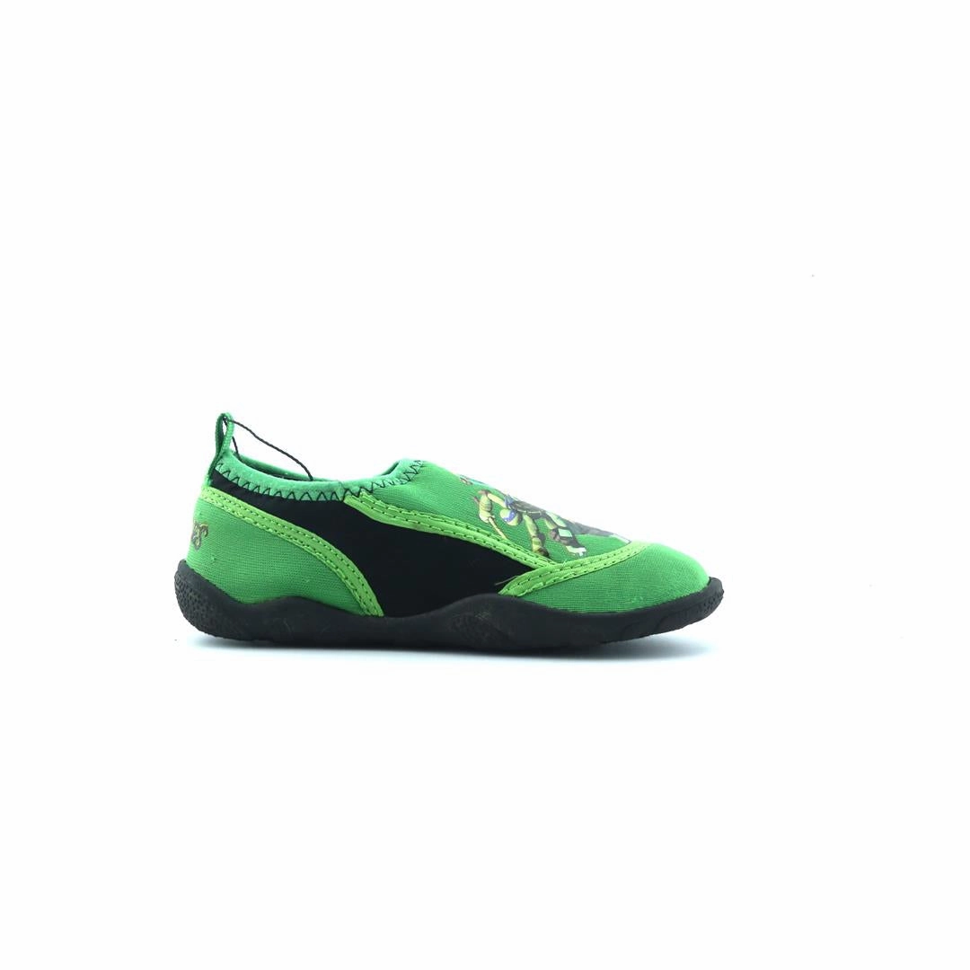 AMERICAN BRAND . classic styled shoe imagery