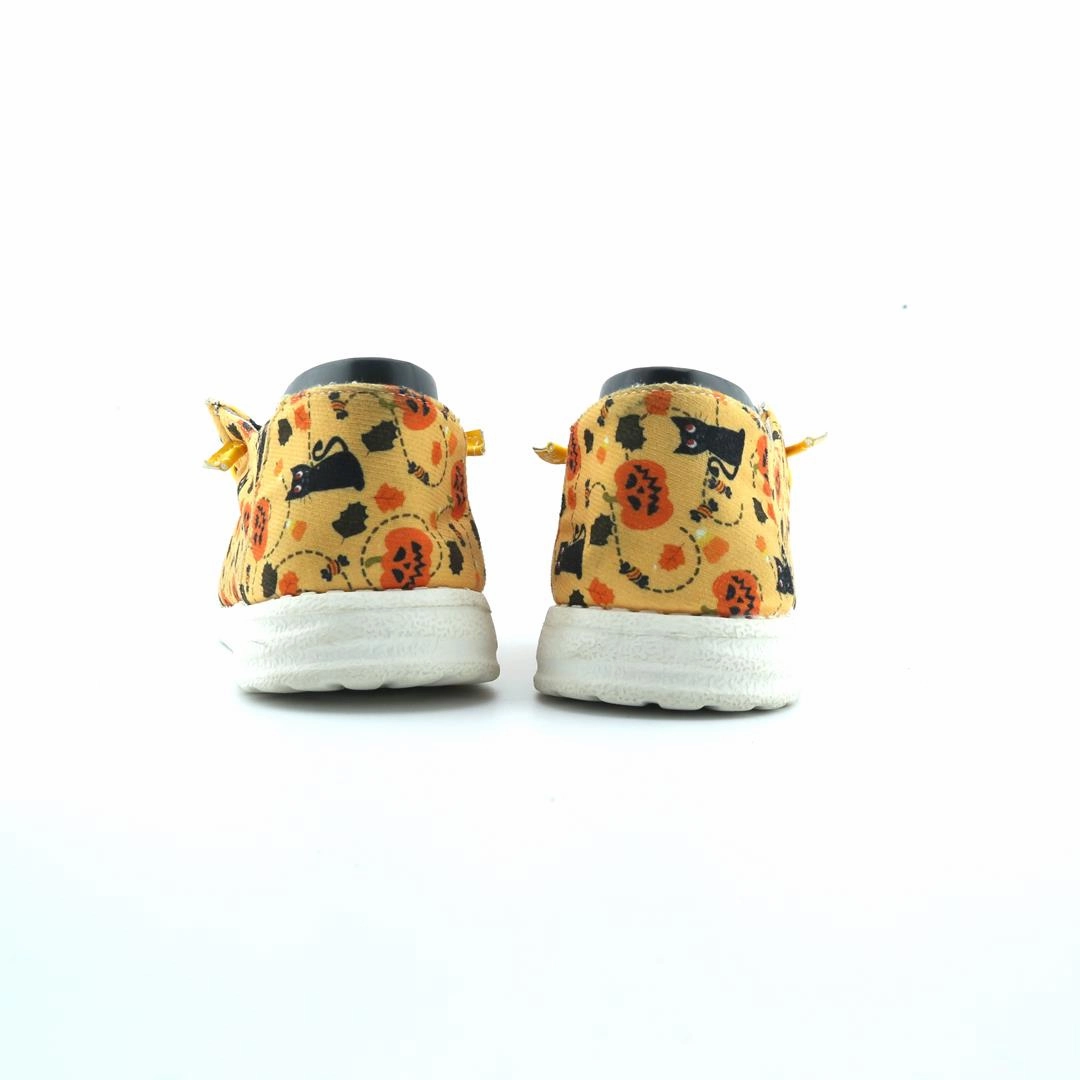 AMERICAN BRAND . classic styled shoe imagery