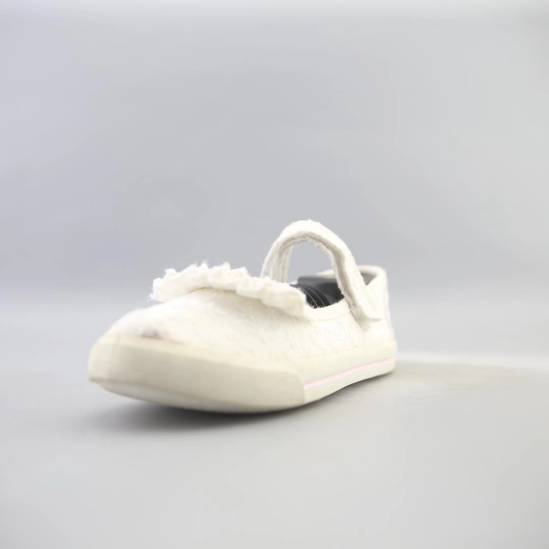 AMERICAN BRAND . classic styled shoe imagery