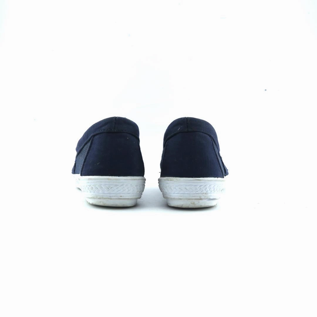 AMERICAN BRAND . classic styled shoe imagery