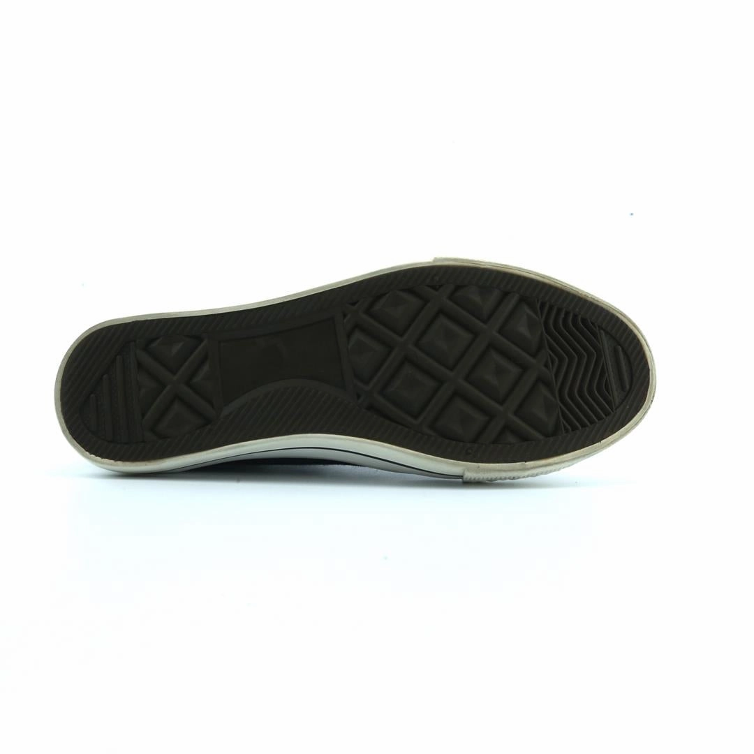 AMERICAN BRAND . classic styled shoe imagery
