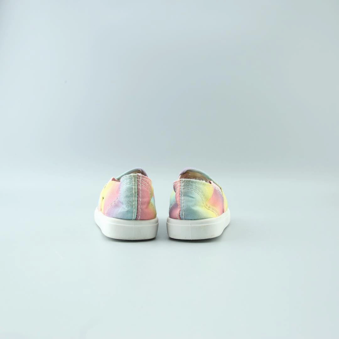AMERICAN BRAND . classic styled shoe imagery