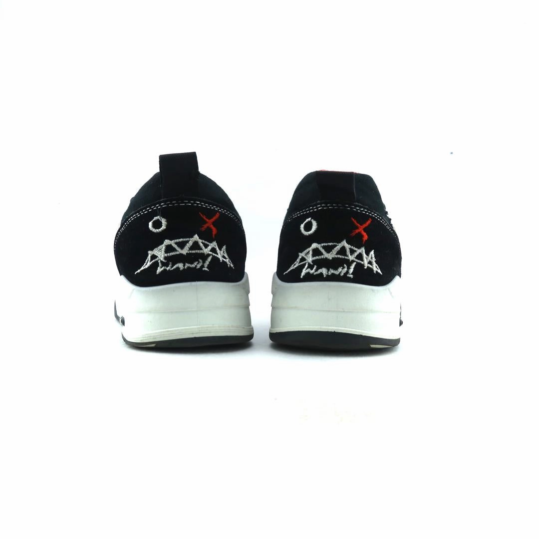 AMERICAN BRAND . classic styled shoe imagery