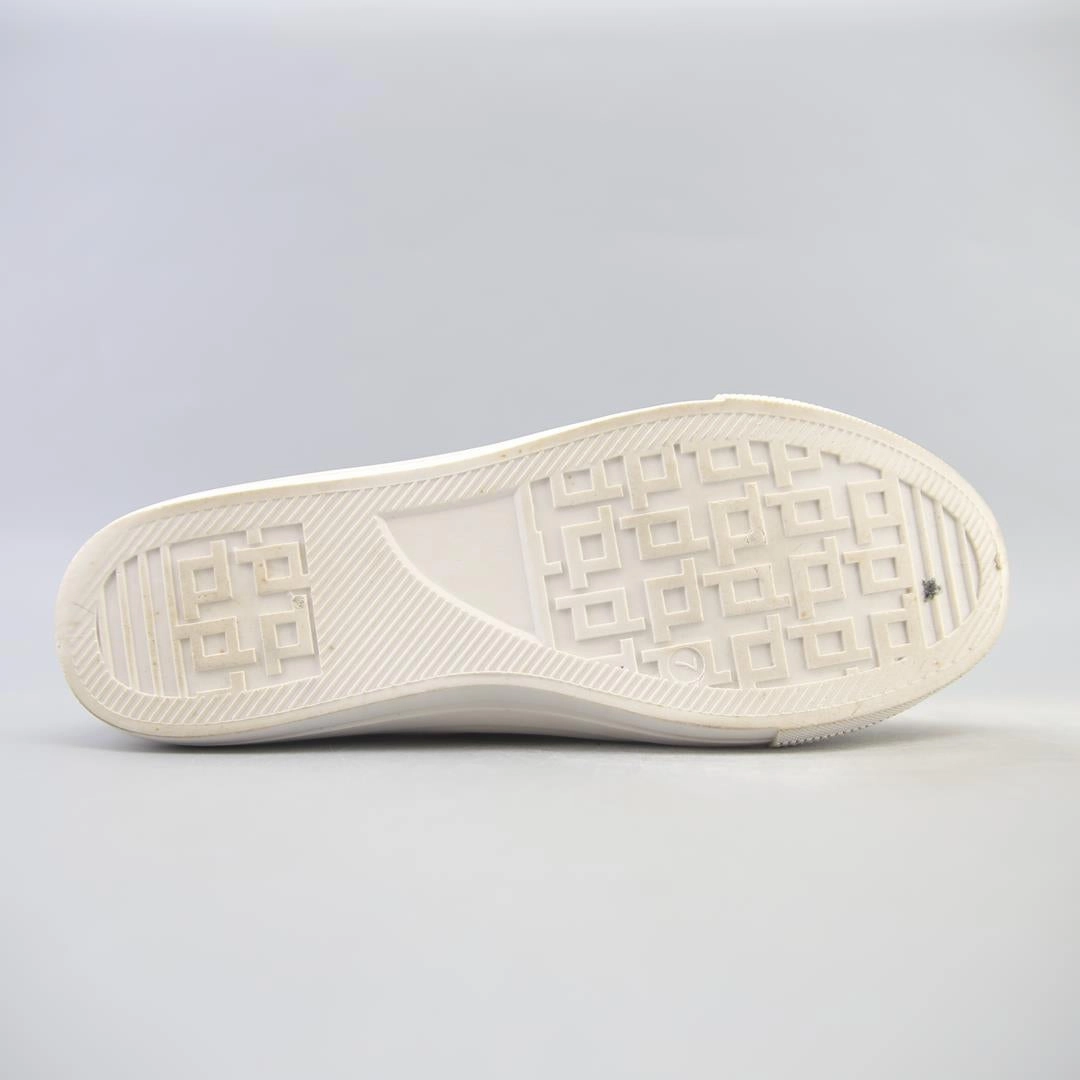 AMERICAN BRAND . classic styled shoe imagery