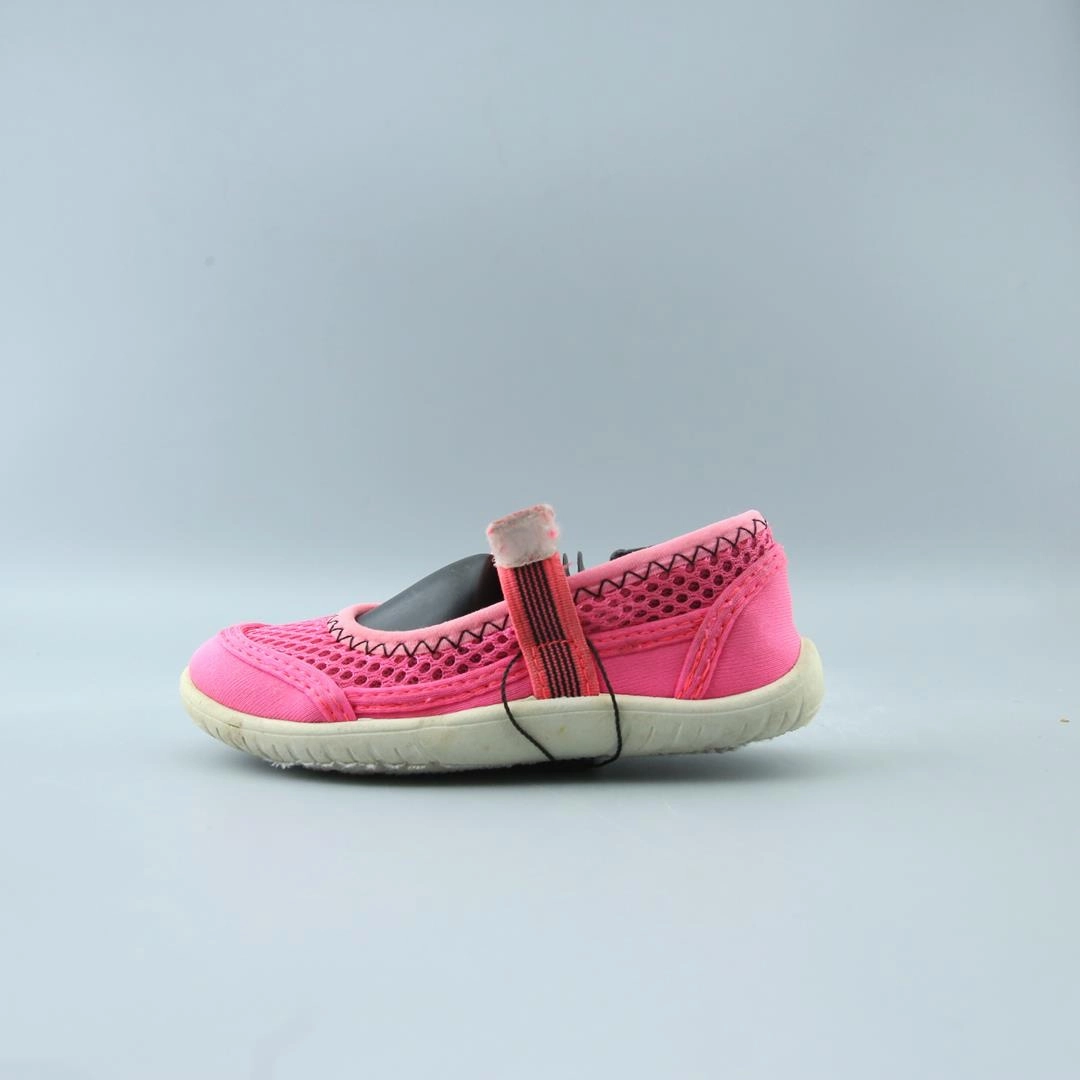 AMERICAN BRAND . classic styled shoe imagery