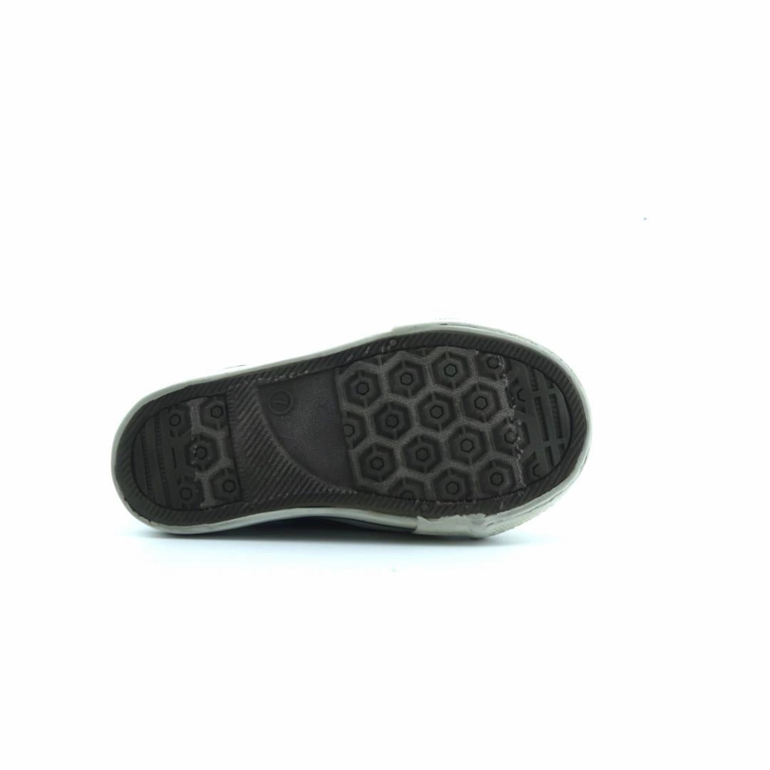 AMERICAN BRAND . classic styled shoe imagery