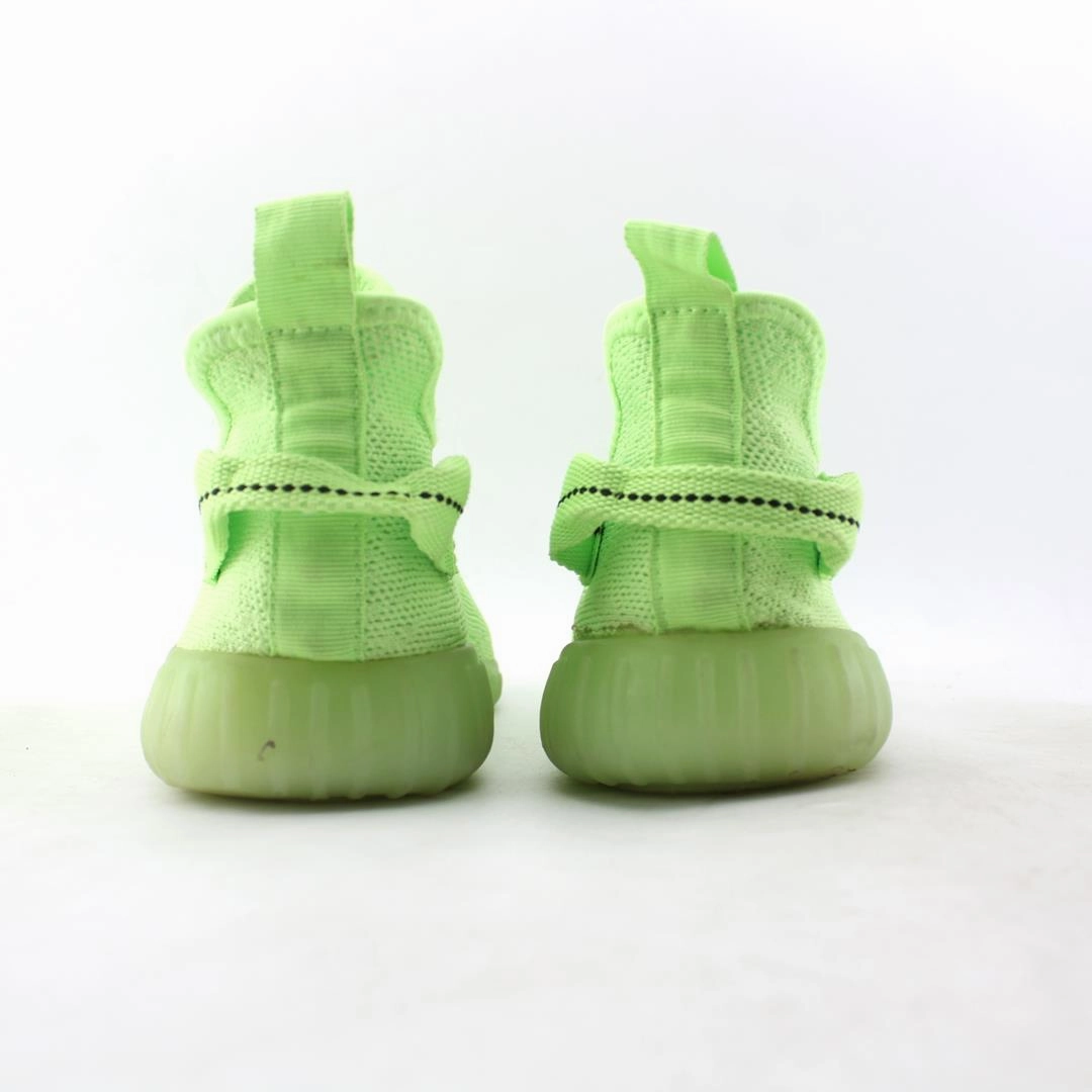 AMERICAN BRAND . classic styled shoe imagery