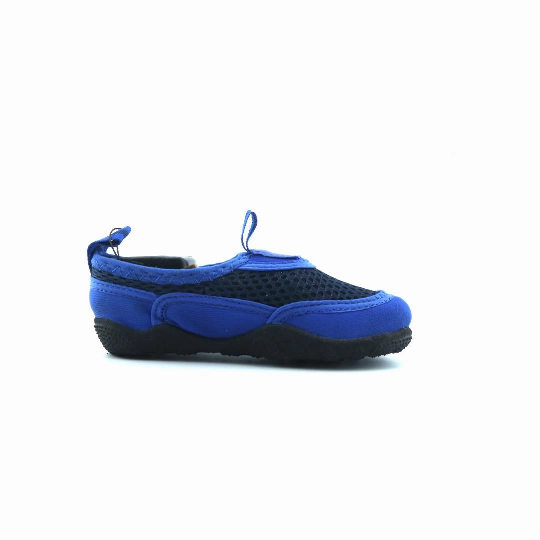AMERICAN BRAND . classic styled shoe imagery