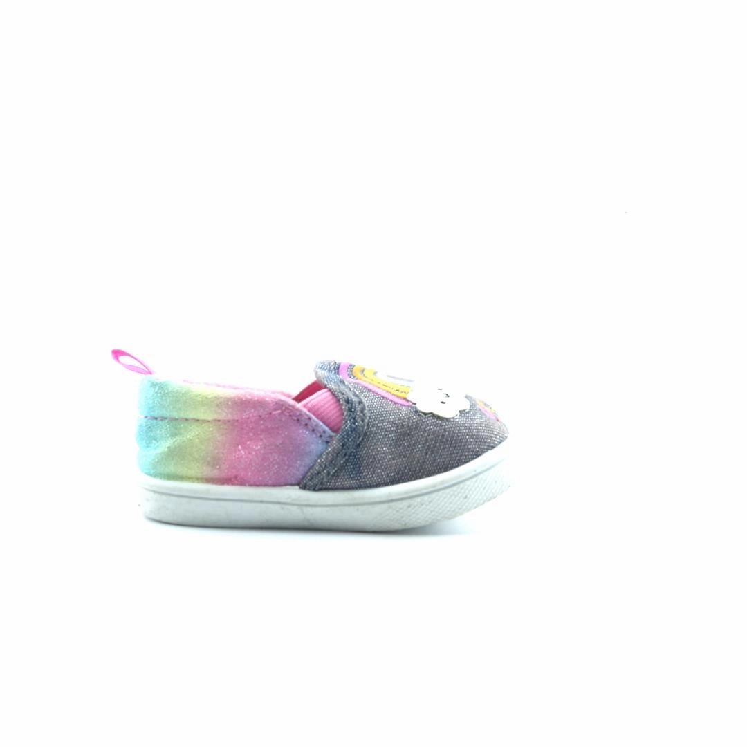 AMERICAN BRAND . classic styled shoe imagery