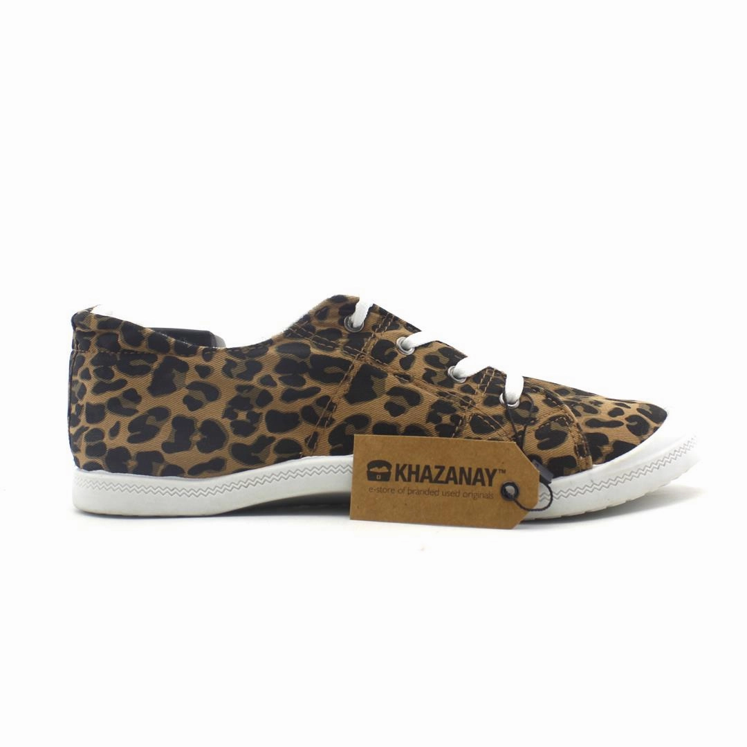 AMERICAN BRAND . outdoor ready shoe visuals