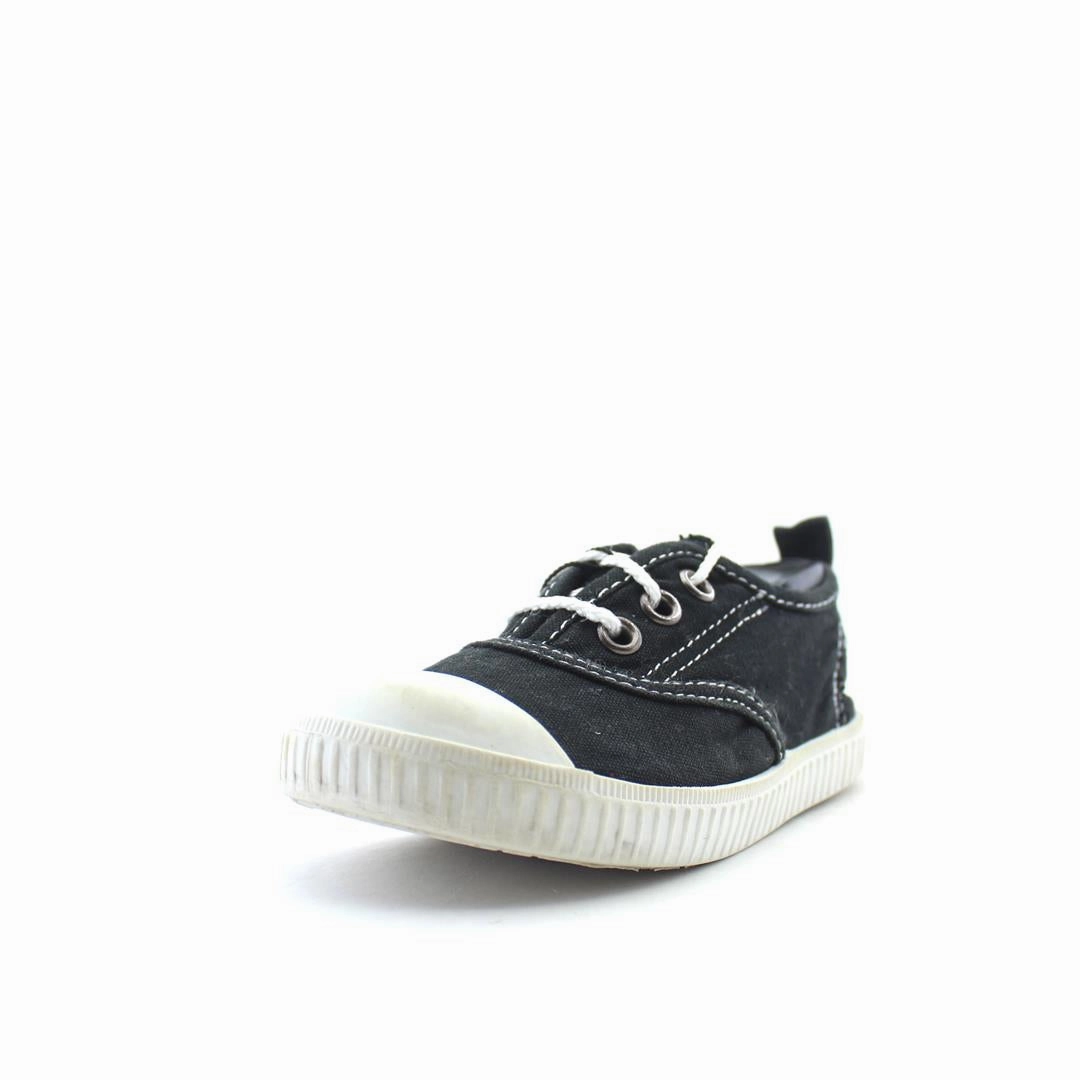 AMERICAN BRAND . outdoor ready shoe visuals