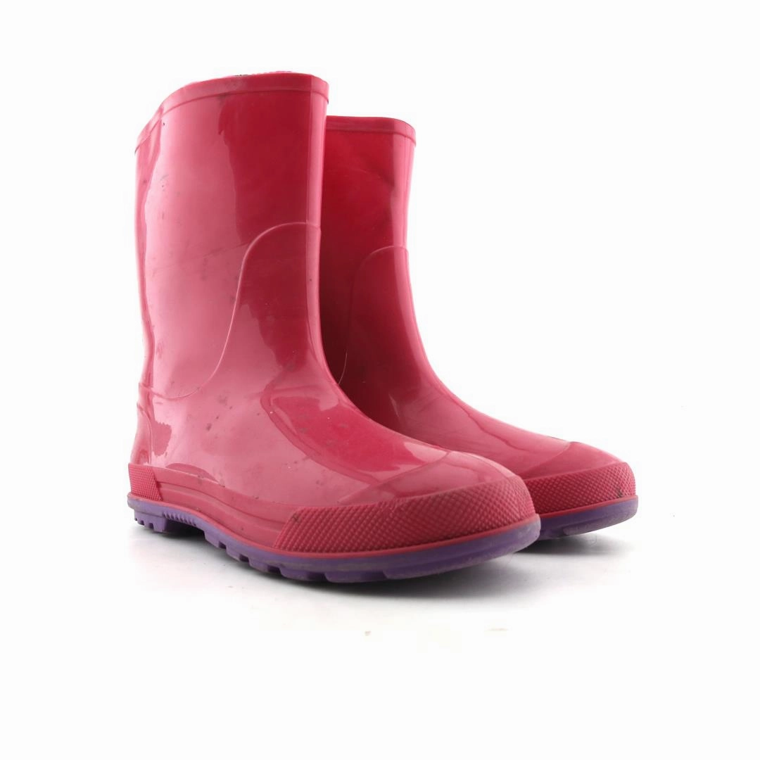 AMERICAN BRAND . outdoor ready shoe visuals