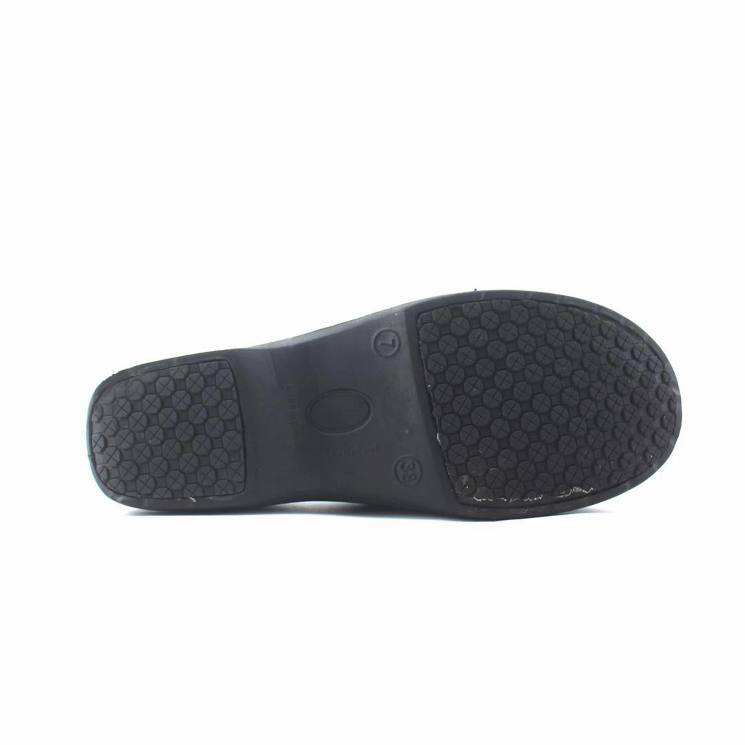 AMERICAN BRAND . outdoor ready shoe visuals