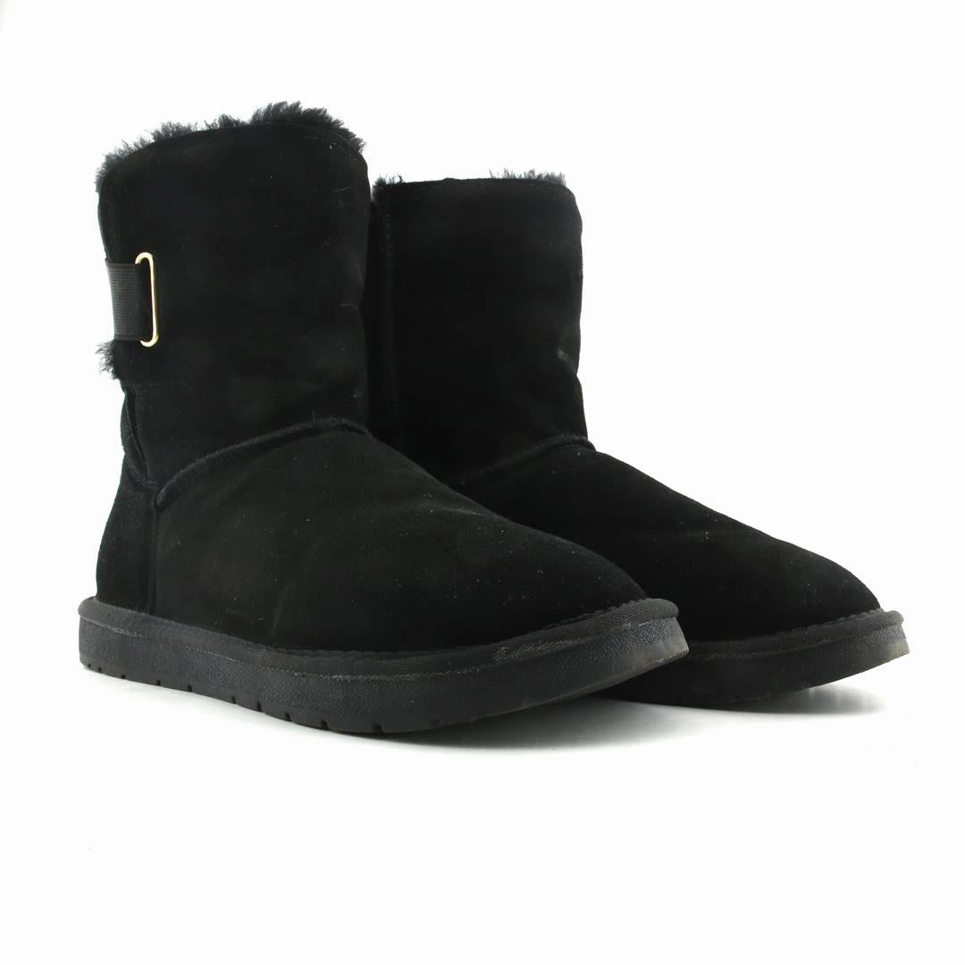 AMERICAN BRAND . outdoor ready shoe visuals