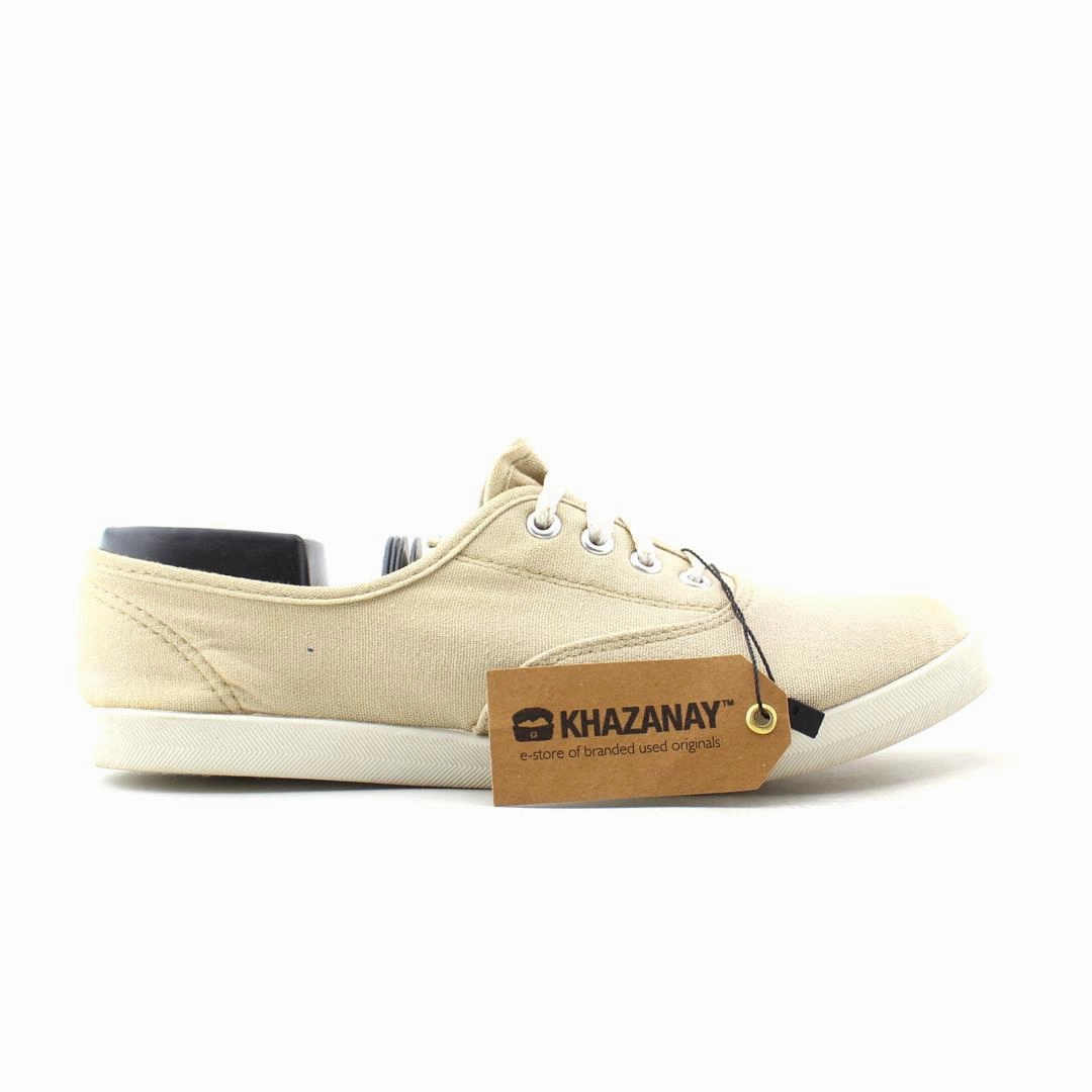AMERICAN BRAND . outdoor ready shoe visuals