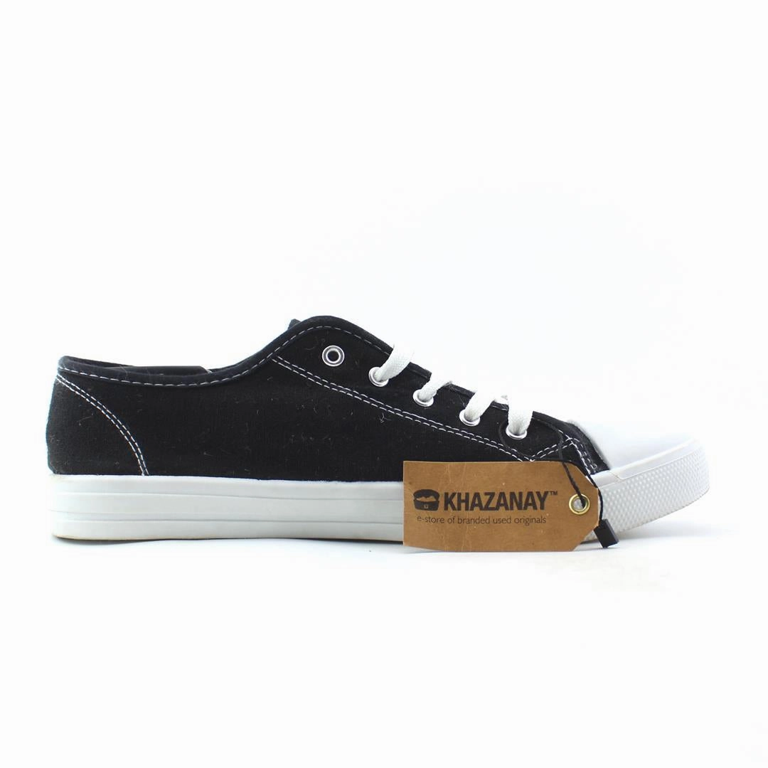 AMERICAN BRAND . outdoor ready shoe visuals