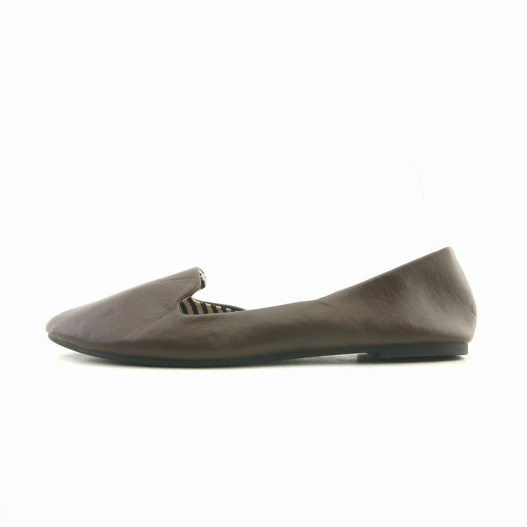 AMERICAN BRAND . outdoor ready shoe visuals
