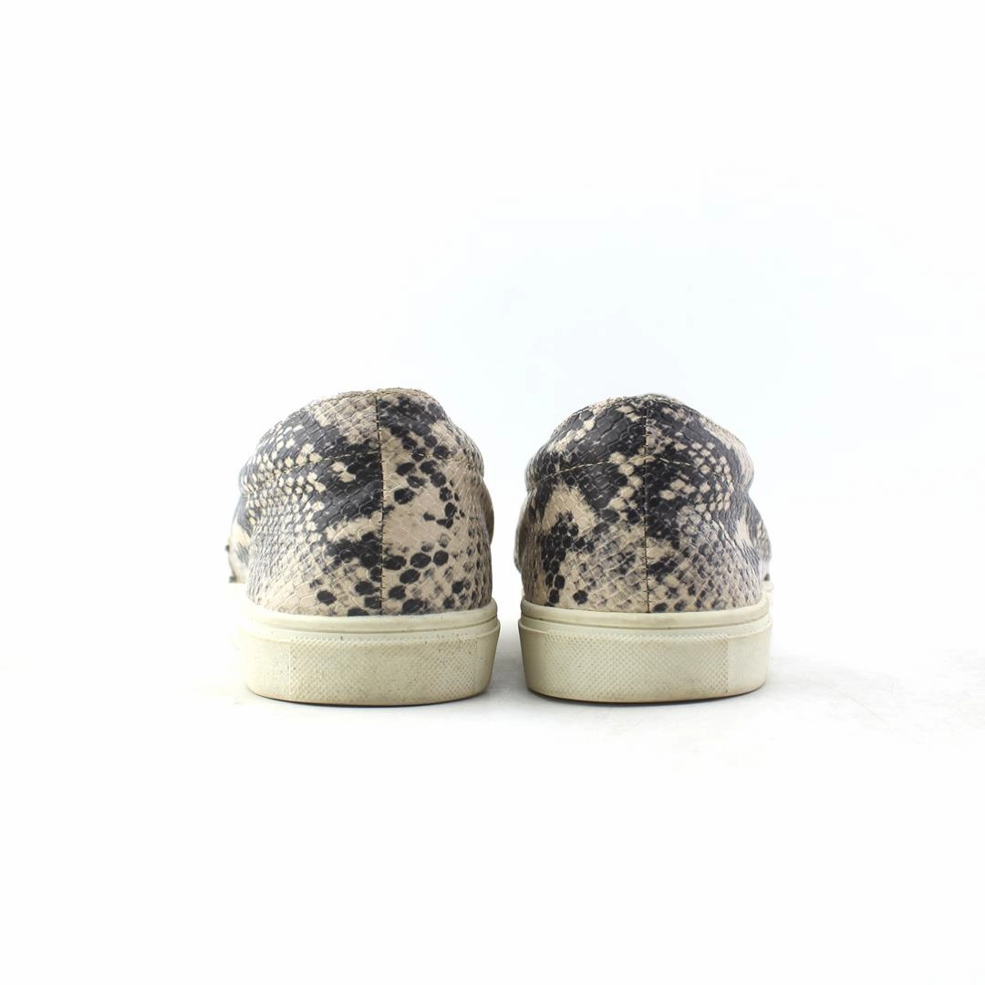 AMERICAN BRAND . outdoor ready shoe visuals