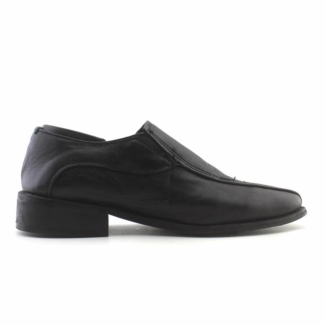 AMERICAN BRAND . outdoor ready shoe visuals
