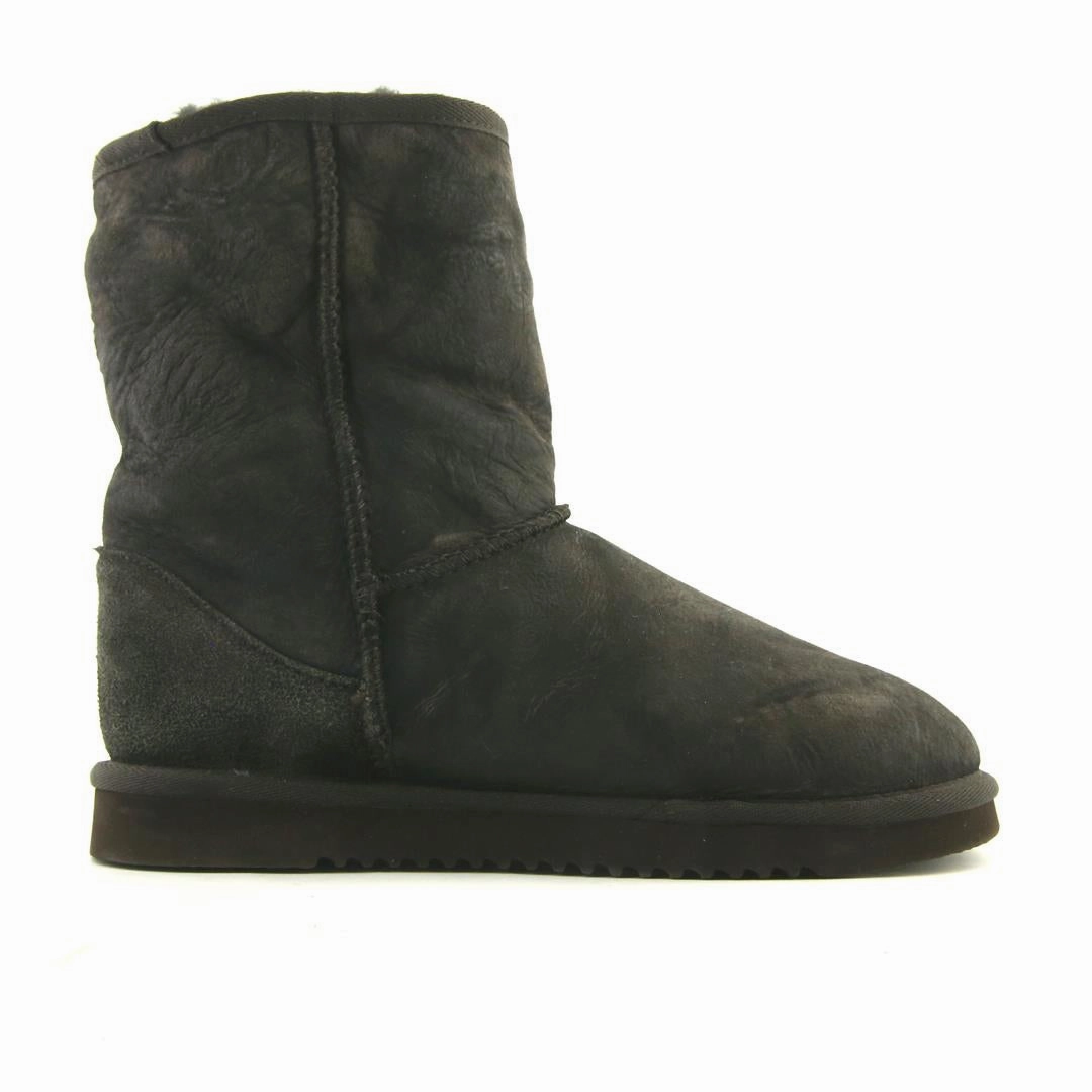 AMERICAN BRAND . outdoor ready shoe visuals