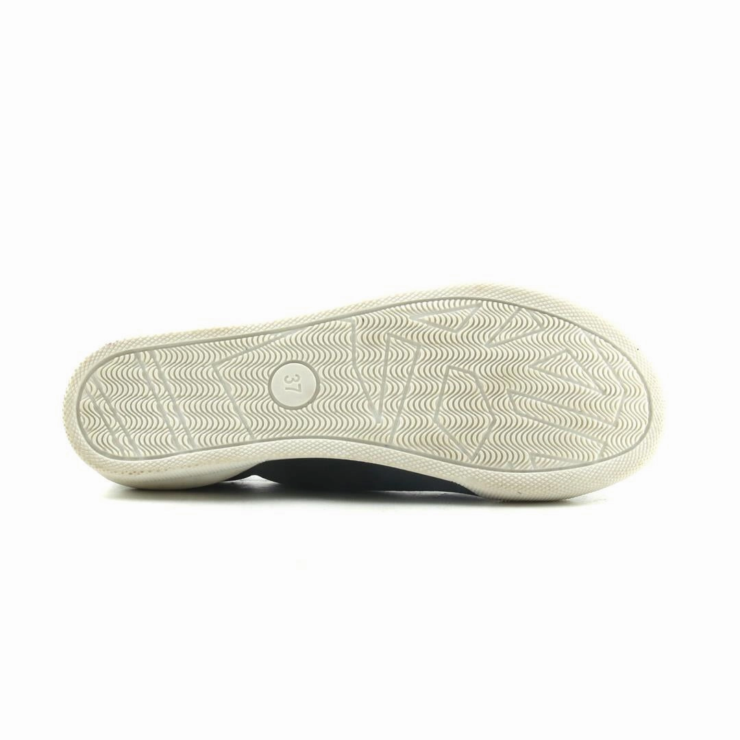 AMERICAN BRAND . outdoor ready shoe visuals