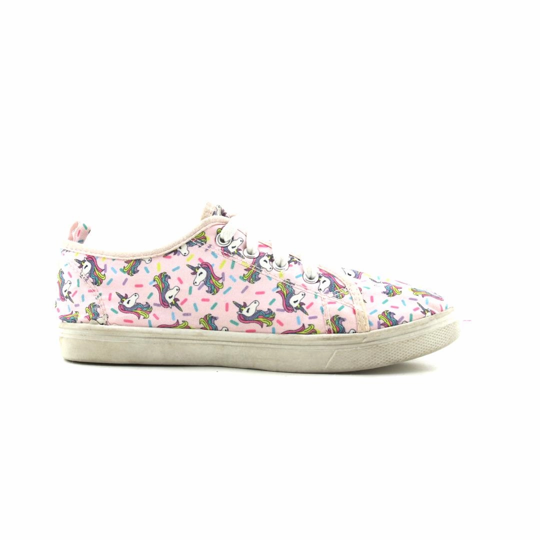 AMERICAN BRAND . outdoor ready shoe visuals
